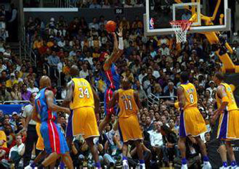 2003-2004NBA总决赛第二场：湖人VS活塞