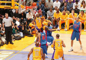 2003-2004NBA总决赛第三场：活塞VS湖人
