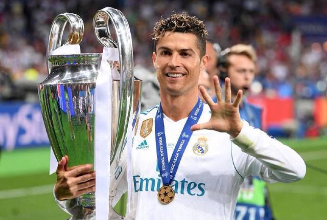 C罗集齐英超、西甲、意甲三大联赛的MVP，成为史上第1人！