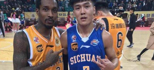 在引进了黄荣奇之后，江苏男篮还有大手笔交易