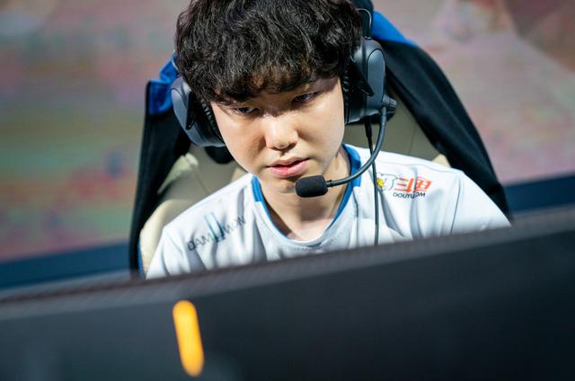 Nuclear：金教练很在意和iG的比赛，再努力一些就能夺冠