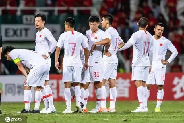 国足排名降至75名创年度新低 亚洲排名跌至第九位