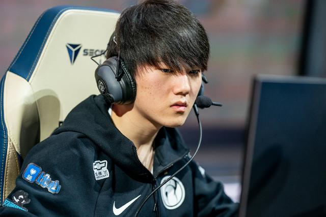 专访JKL：对于RNG最后输给FNC有些可惜，我们想在四强遇见FPX