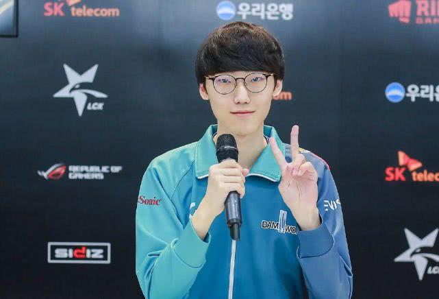 Theshy直言：我和Nuguri风格不同 他太容易被Gank了