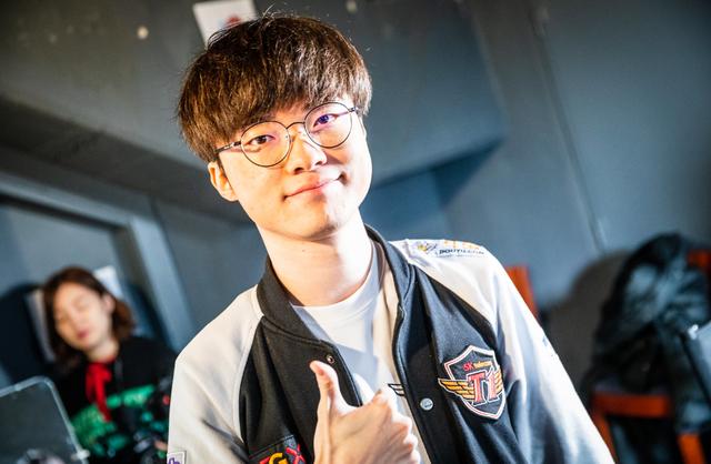 韩网热议SKT晋级四强：Khan是第一上单候选人，Faker快找回状态吧