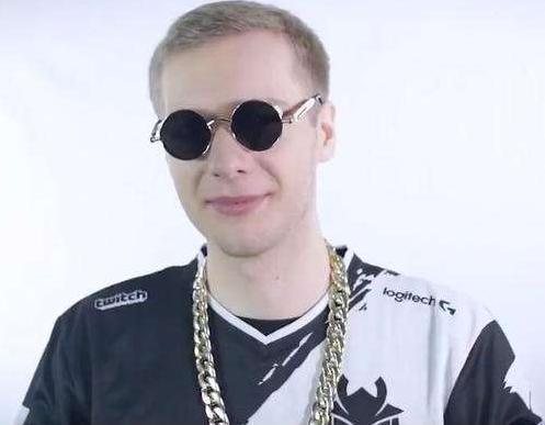 S9在欧洲举行，数百位职业选手扎堆欧服，当地玩家心里苦