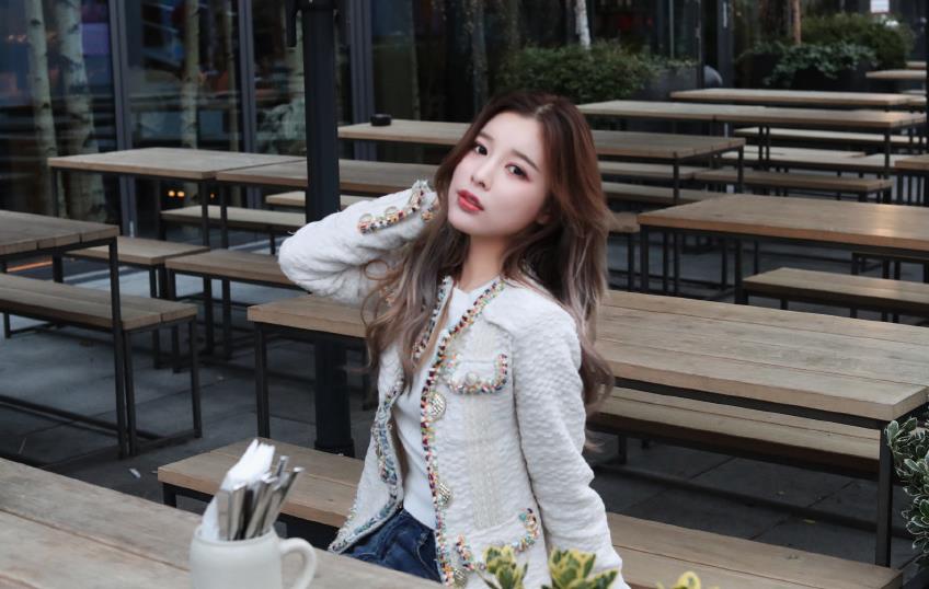 余霜和小珏接二连三被偷 马德里的窃贼是盯上LPL了？