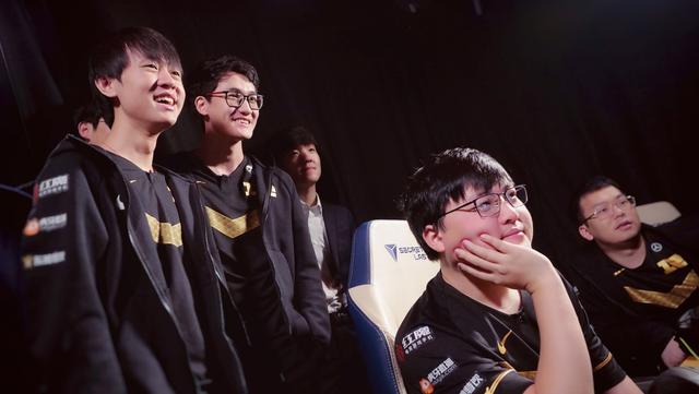 RNG被淘汰早有预兆？训练赛成绩被曝光，连北美战队都打不过了