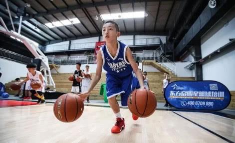 姚主席新动作，小将张明宇13岁入选国家队，这样做是否正确？